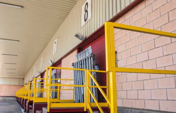 Hydraulic power units - equal to the height of logistic warehouses